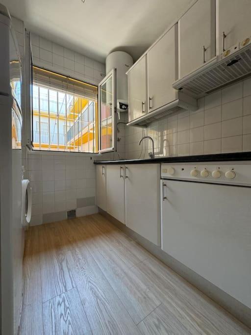 Apartamento En San Bernardo, El Barrio Torero Sevilla Eksteriør bilde